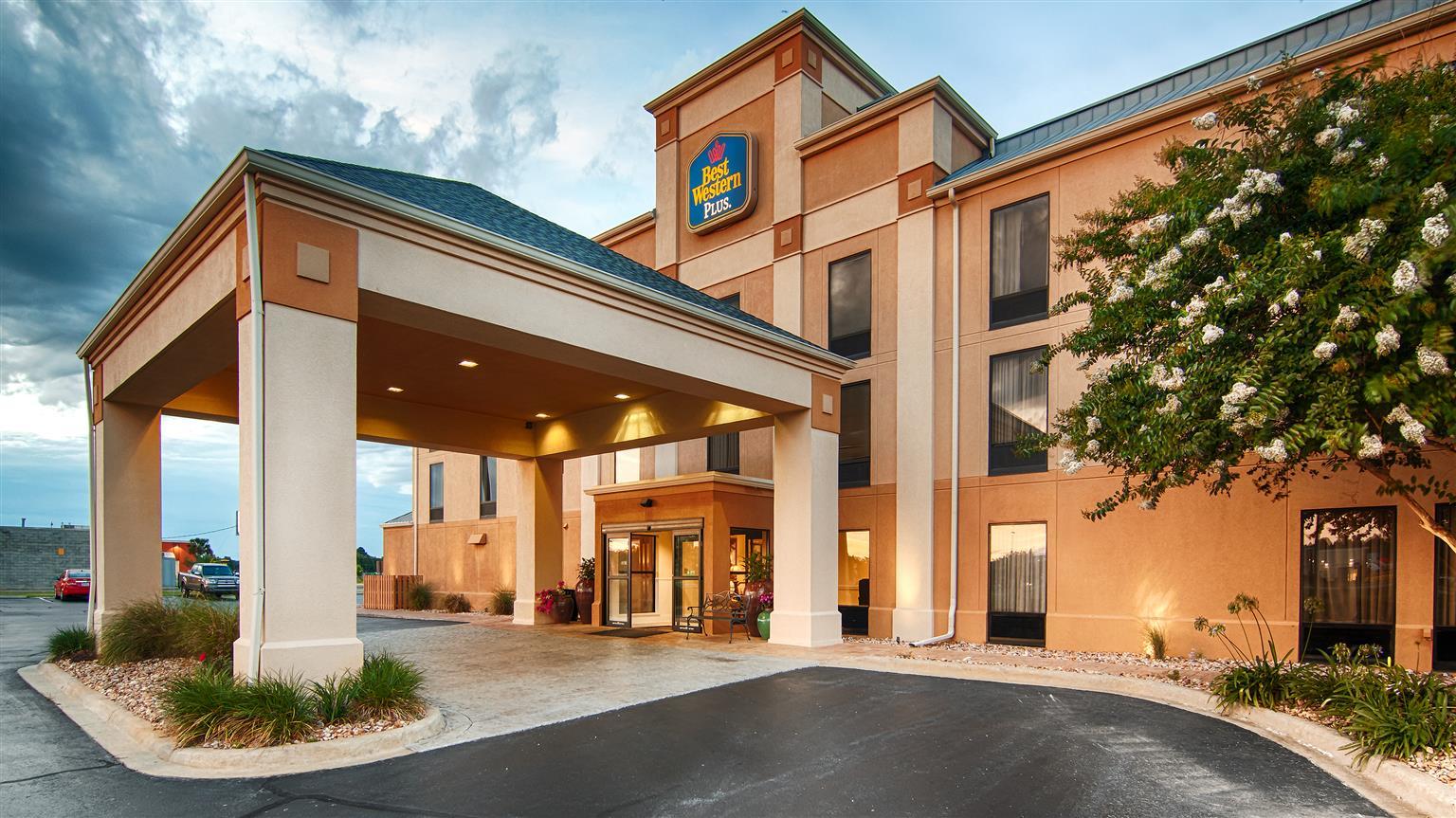 Best Western Plus Madison Exteriér fotografie